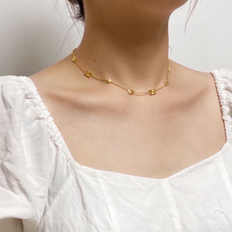 Ce1i*e necklaces